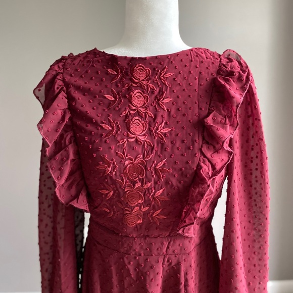 Burgundy billow Sleeve evening Dress - Picture 6 of 9